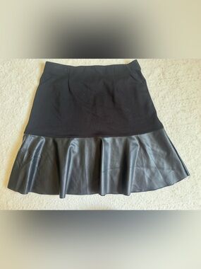 Cabi Black Faux Leather Flare Skirt Women's Medium A-Line Vegan Leather